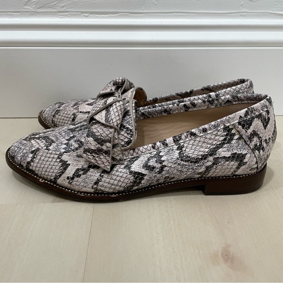 Antonio Melani Women's 8 Darleane Snake Print Leather Knotted Bow Loafers - Picture 5 of 12